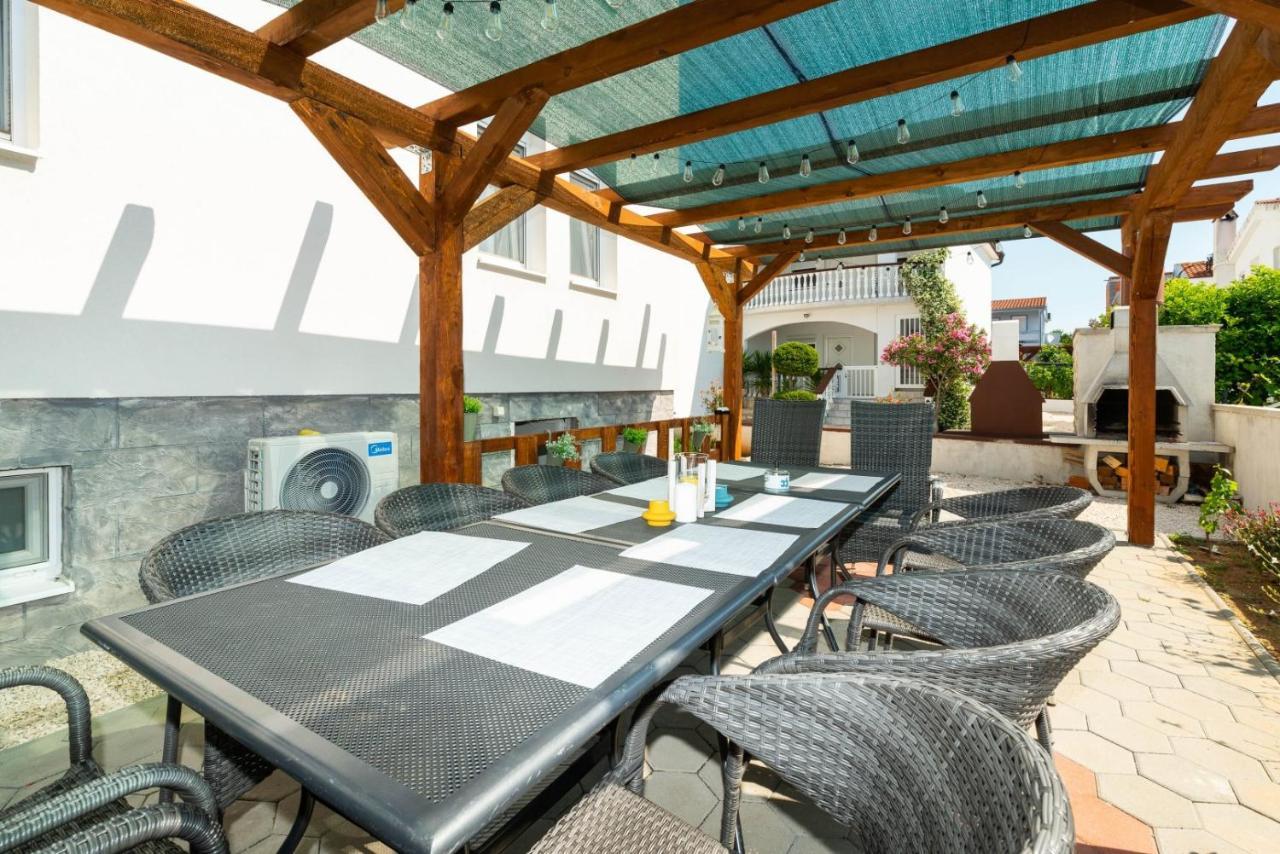 Crowonder Luxury Vir- 6 New Apartments For Families With Playground For Kids Exteriér fotografie
