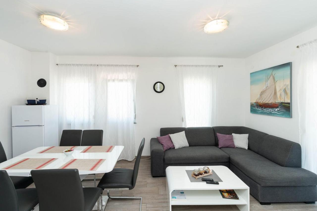 Crowonder Luxury Vir- 6 New Apartments For Families With Playground For Kids Exteriér fotografie