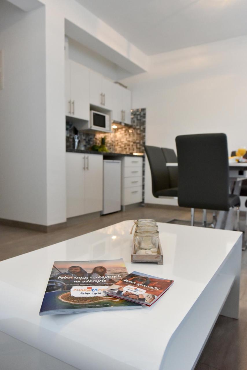 Crowonder Luxury Vir- 6 New Apartments For Families With Playground For Kids Exteriér fotografie
