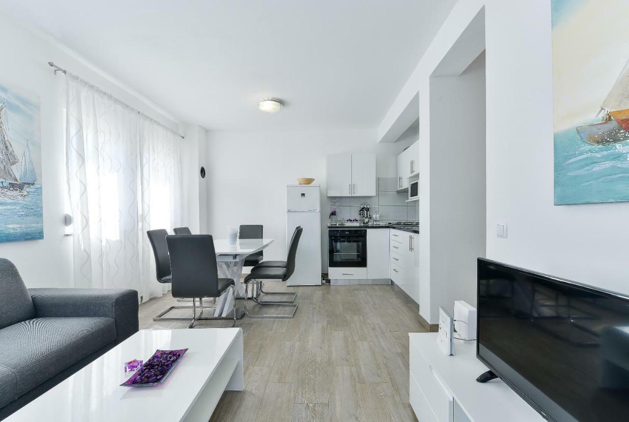 Crowonder Luxury Vir- 6 New Apartments For Families With Playground For Kids Exteriér fotografie
