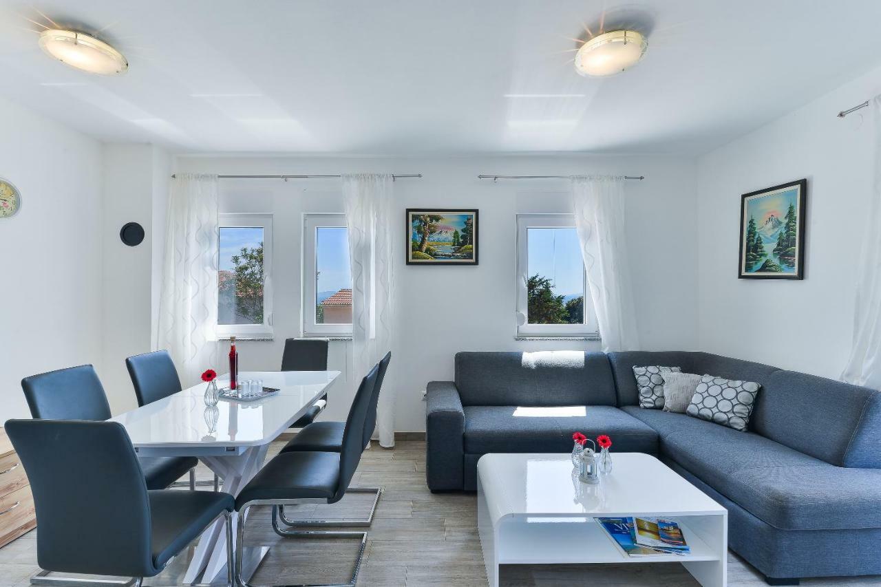 Crowonder Luxury Vir- 6 New Apartments For Families With Playground For Kids Exteriér fotografie